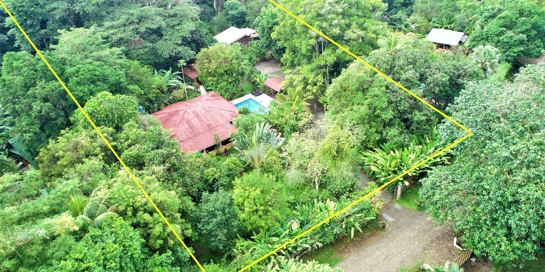 Riverfront jungle hotel centrally located Ojochal — foto 19 de 19