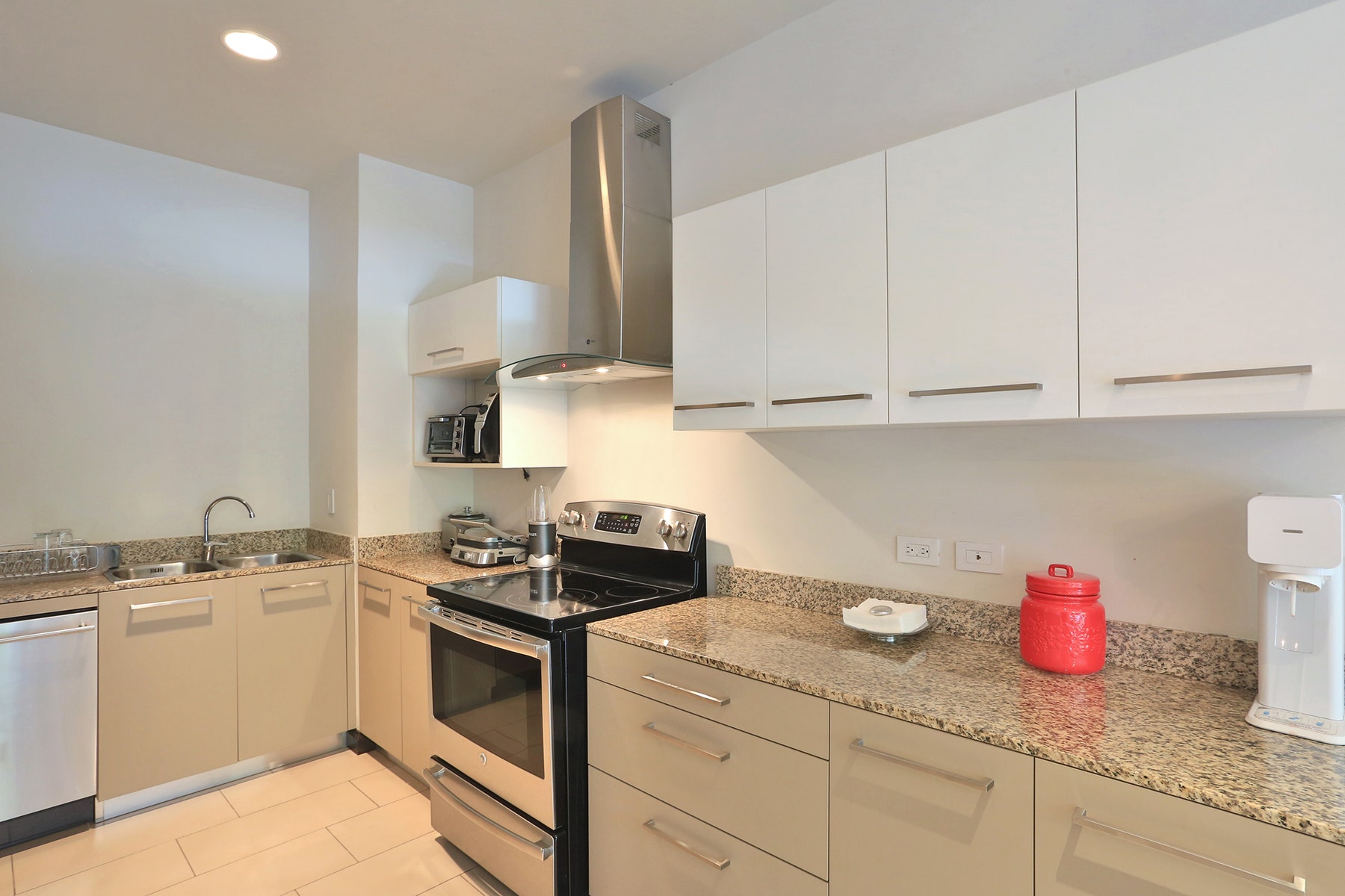 Viva Residences Two Bedroom Condo — foto 10 de 16