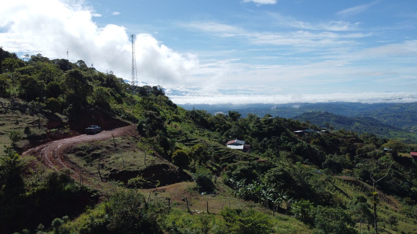 7.8 Acres of Lush Mountain Landscape and Home in Tinamastes — photo 19 of 19