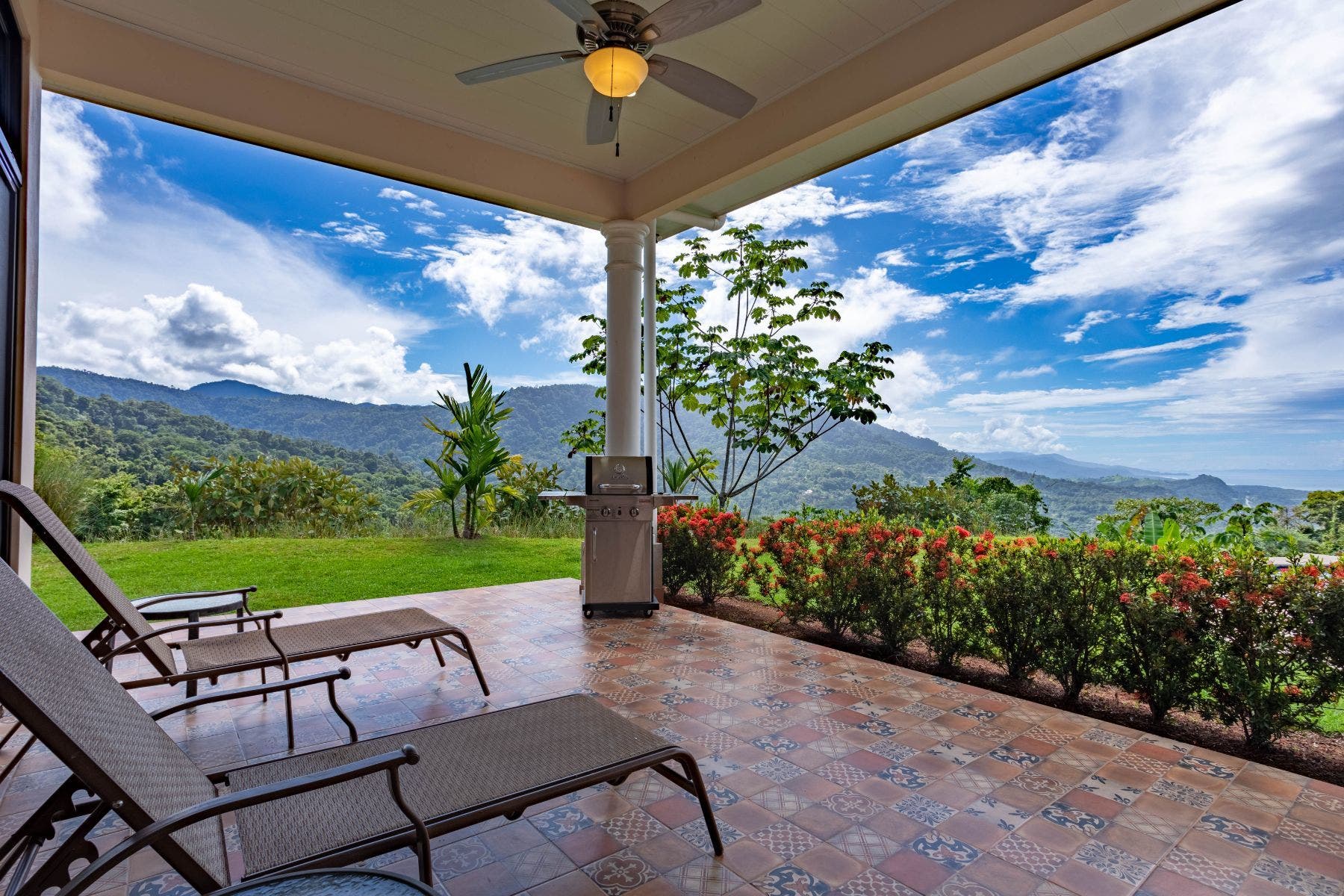 Amazing Ocean View Home in the Hills of Portalon — photo 10 of 19