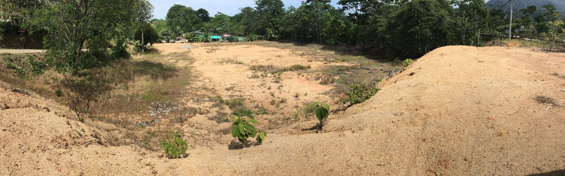 Unique Commercial Opportunity in the Center of Uvita — photo 4 of 14