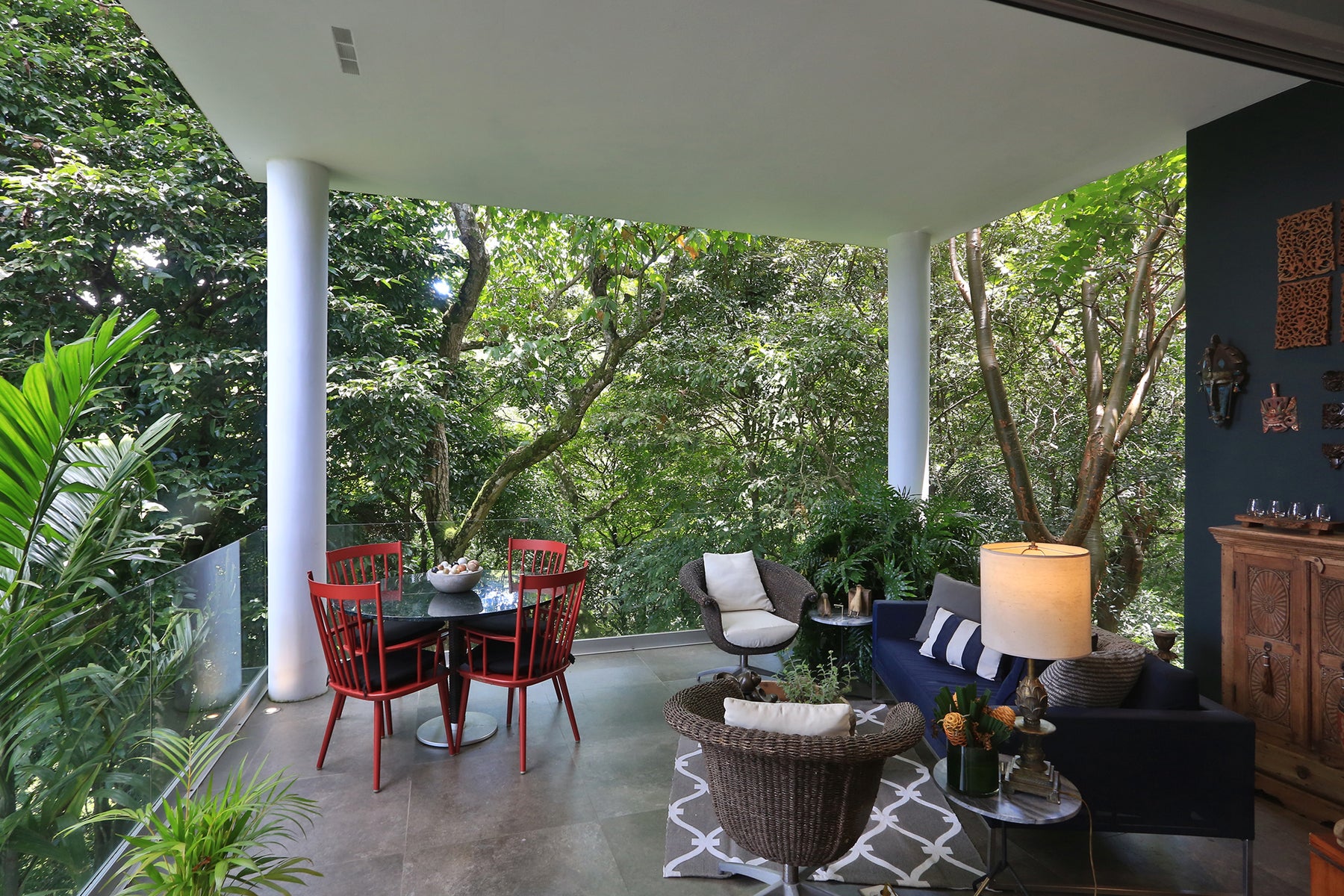 Contemporary Forest View Luxury Home — foto 13 de 19
