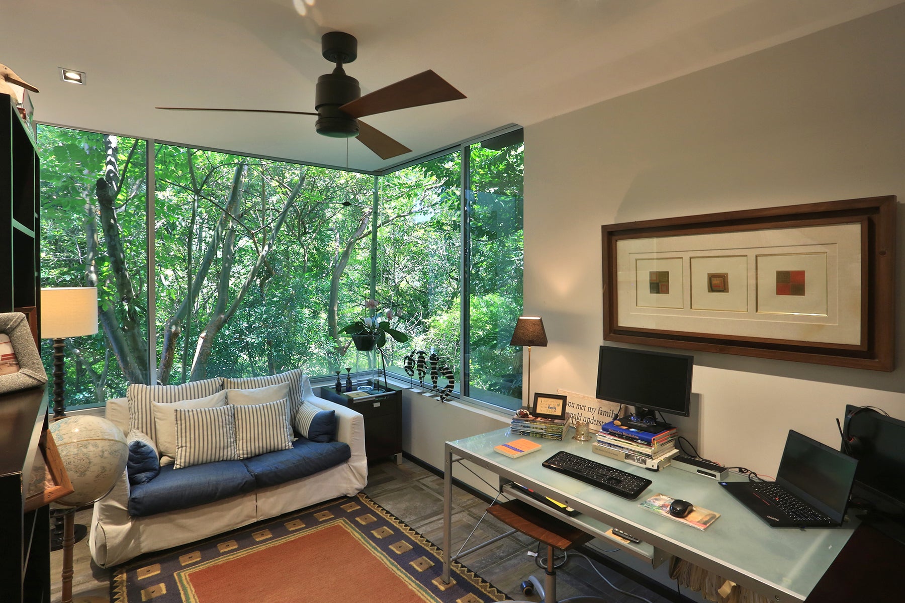 Contemporary Forest View Luxury Home — foto 15 de 19
