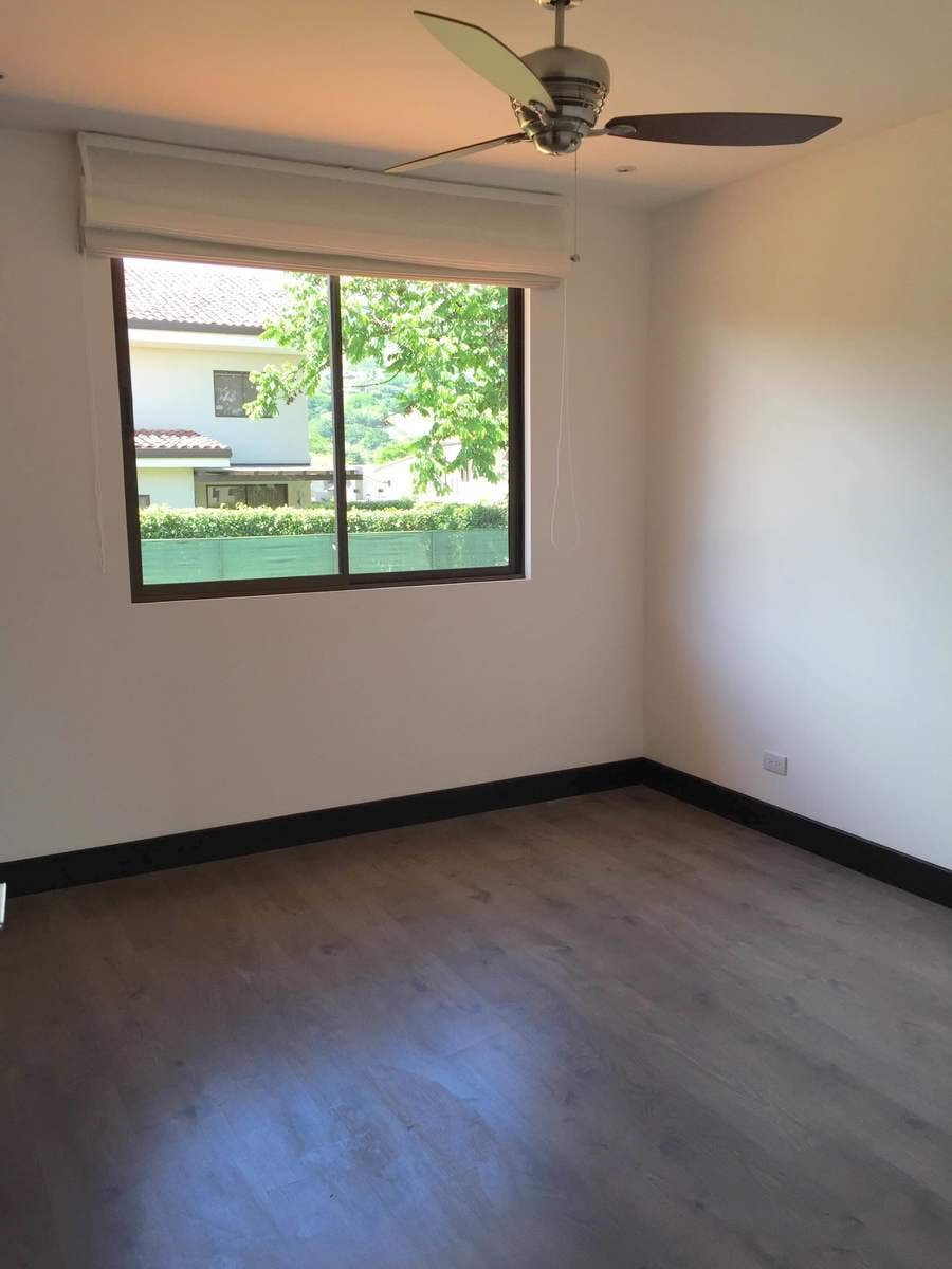 Parques Del Sol Investment Townhouse — photo 11 of 16