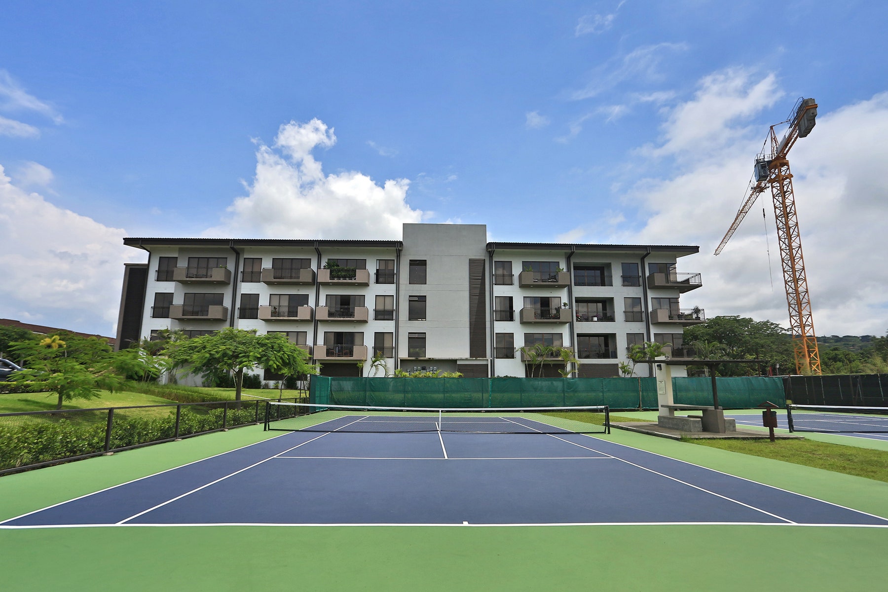 Parques Del Sol Investment Townhouse — photo 14 of 16