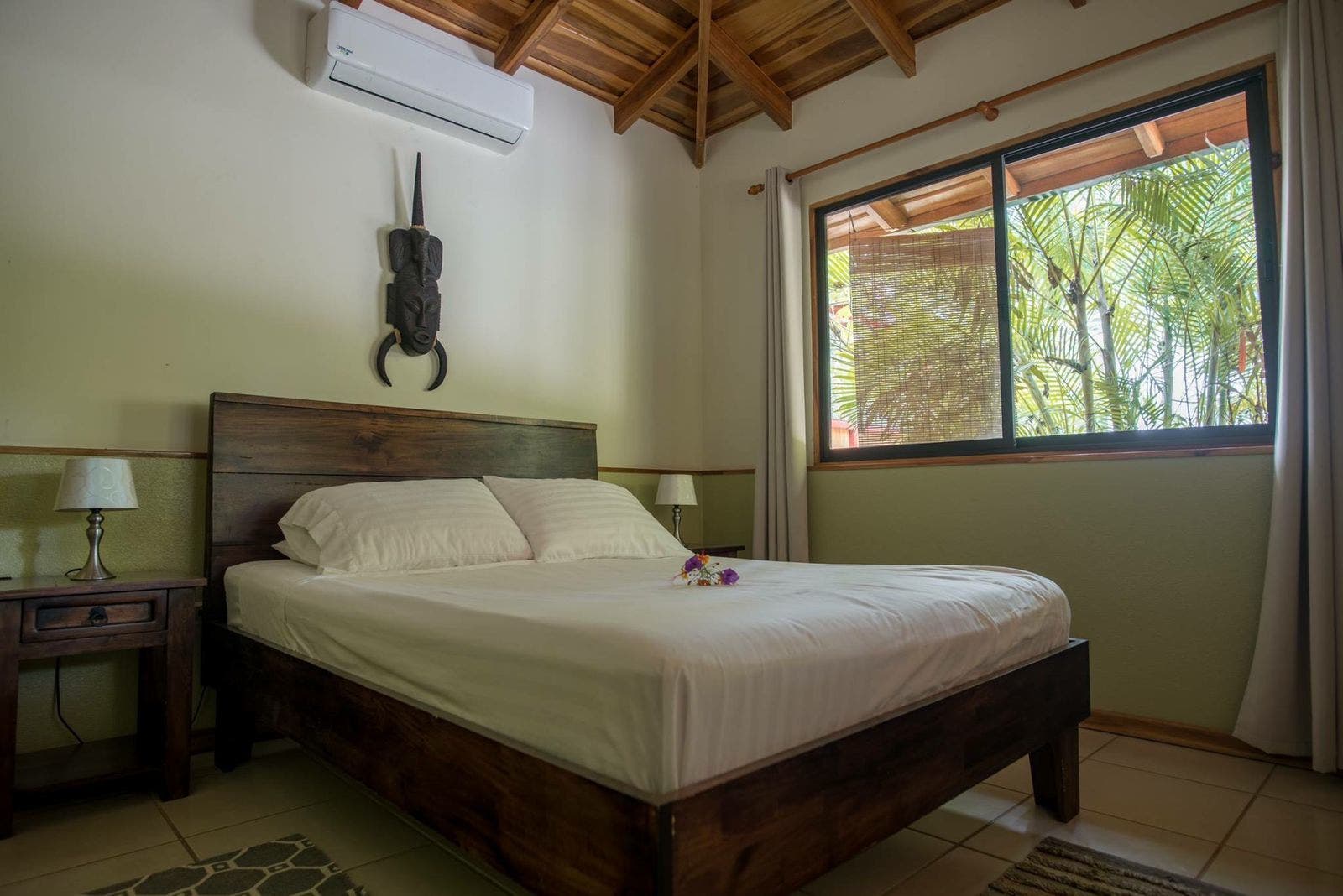 Four Turnkey Villas and Four Shops in the centerof Santa Teresa — photo 14 of 19