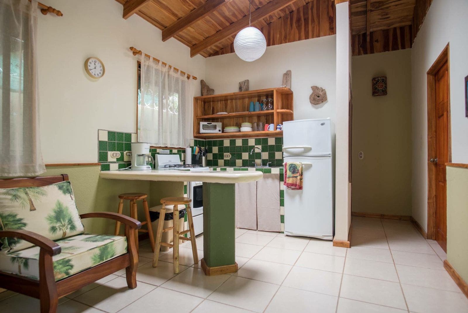 Four Turnkey Villas and Four Shops in the centerof Santa Teresa — photo 16 of 19