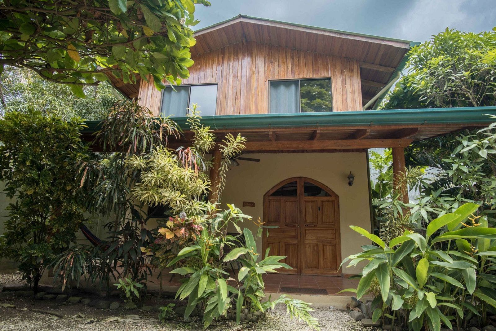 Four Turnkey Villas and Four Shops in the centerof Santa Teresa — photo 18 of 19