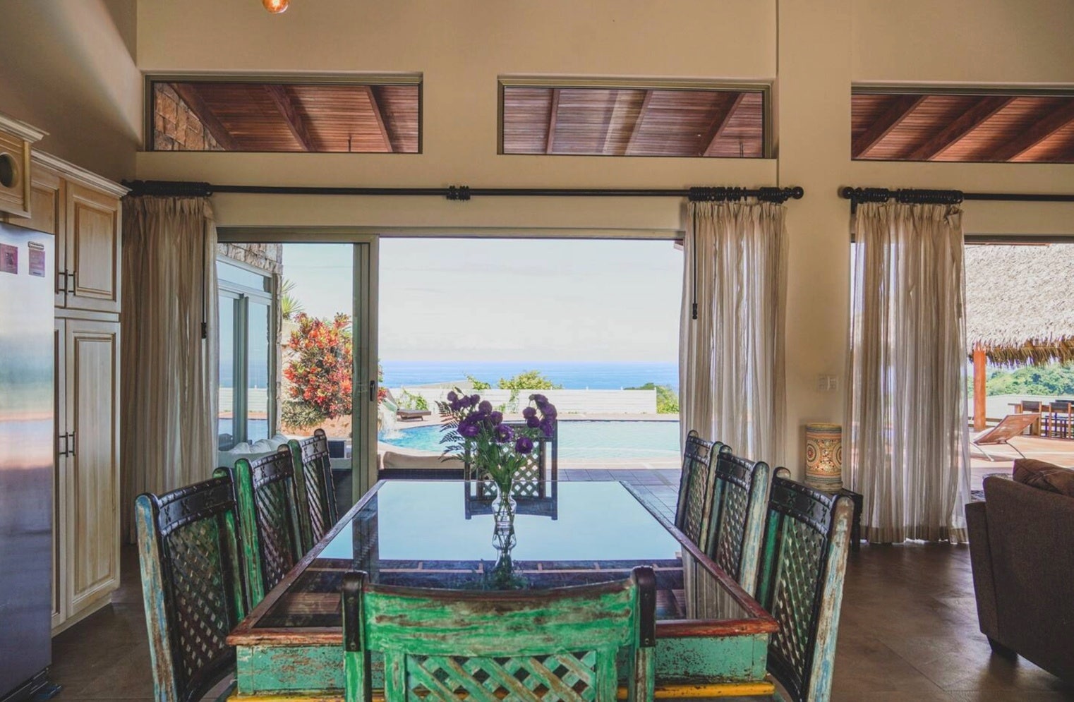 Four Bedroom Villa in the center of Santa Teresa — photo 6 of 19