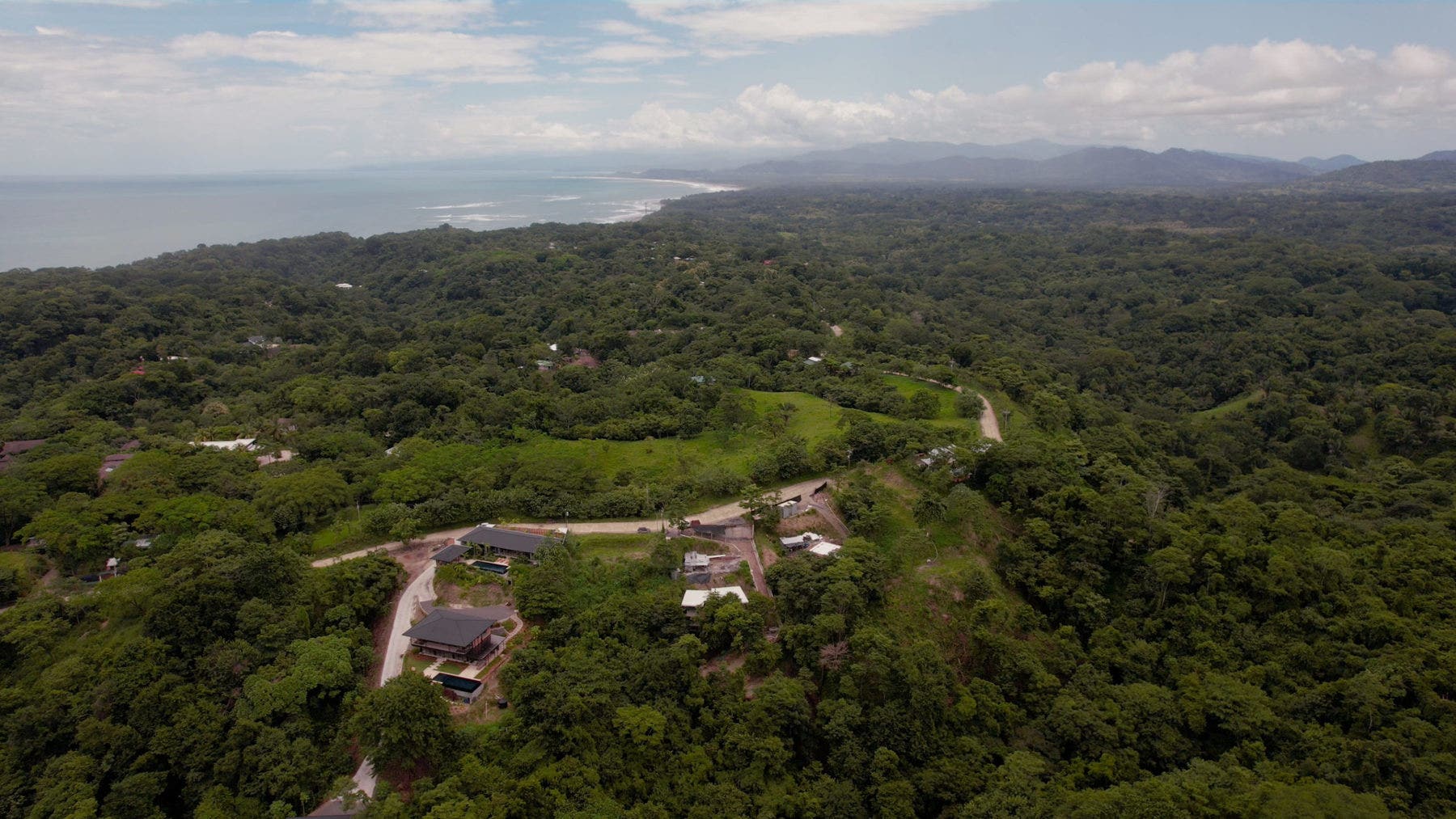 4 Bedroom with Jungle and Partial Ocean Views — photo 10 of 19