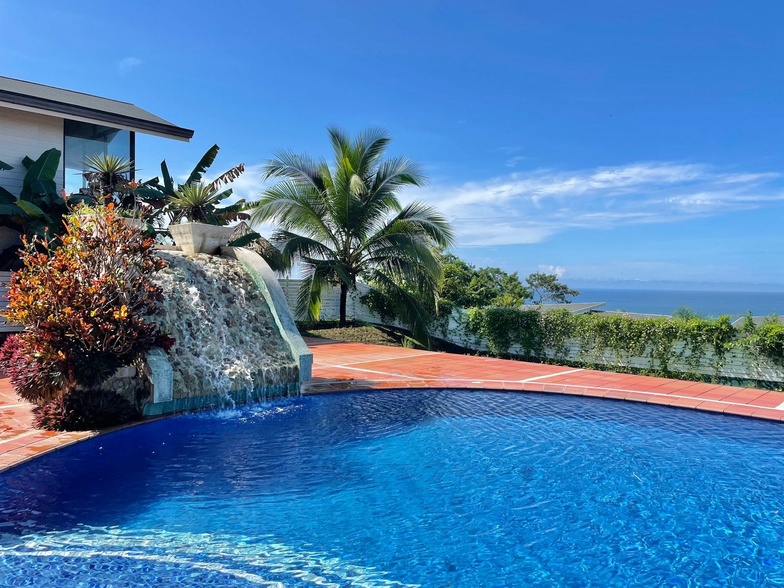 Four Bedroom Villa in the center of Santa Teresa — photo 18 of 19