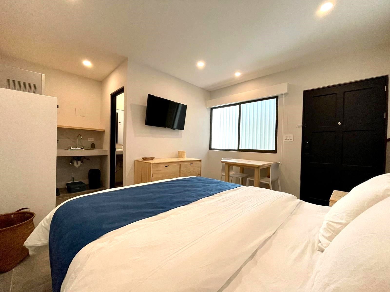 The Ark suite hotel with pool — photo 16 of 19