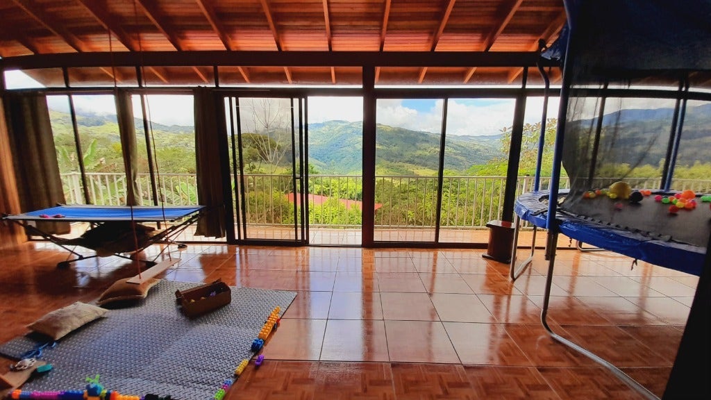 Spacious Mountain View House on 3.25 Acres, San Isidro del General, Perez Zeledon, San Isidro De El General, Perez Zeledon, San Jose, Costa Rica 11901 — photo 4 of 5