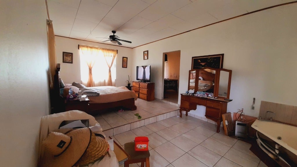 Spacious Mountain View House on 3.25 Acres, San Isidro del General, Perez Zeledon, San Isidro De El General, Perez Zeledon, San Jose, Costa Rica 11901 — photo 5 of 5