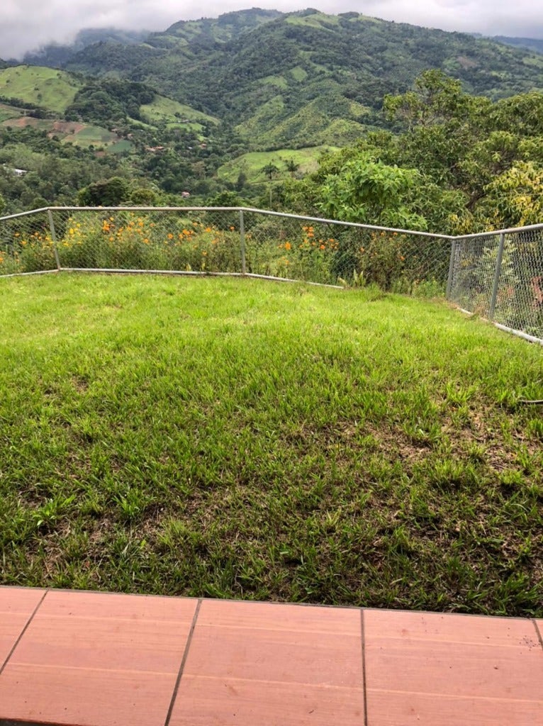 Spacious Mountain View House on 3.25 Acres — photo 11 of 16