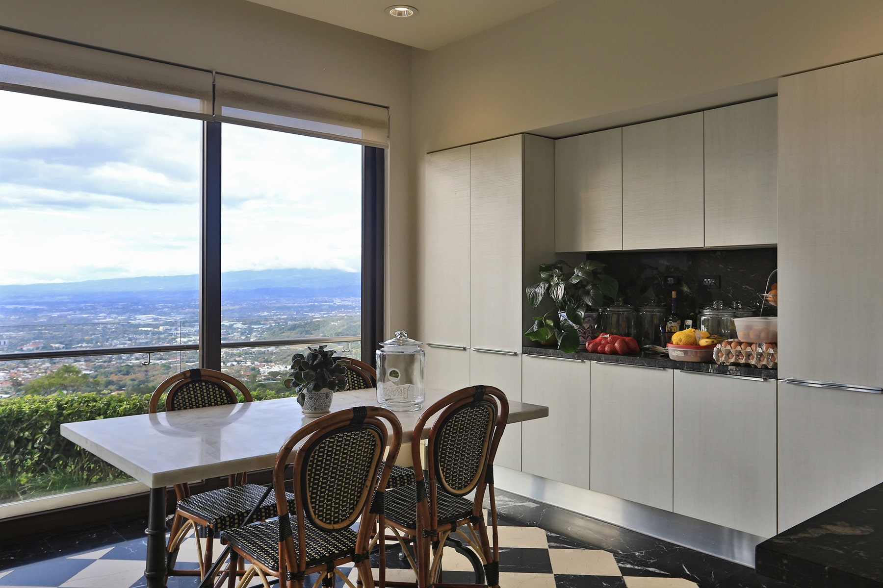 Fully Furnished Apartment — foto 8 de 19