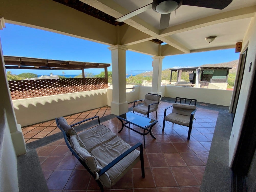 Coco Sunset Hill 2 Bedroom with Ocean View Rooftop, #57 — foto 2 de 15
