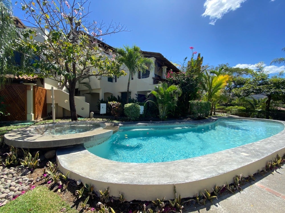 Coco Sunset Hill 2 Bedroom with Ocean View Rooftop, #57 — foto 14 de 15