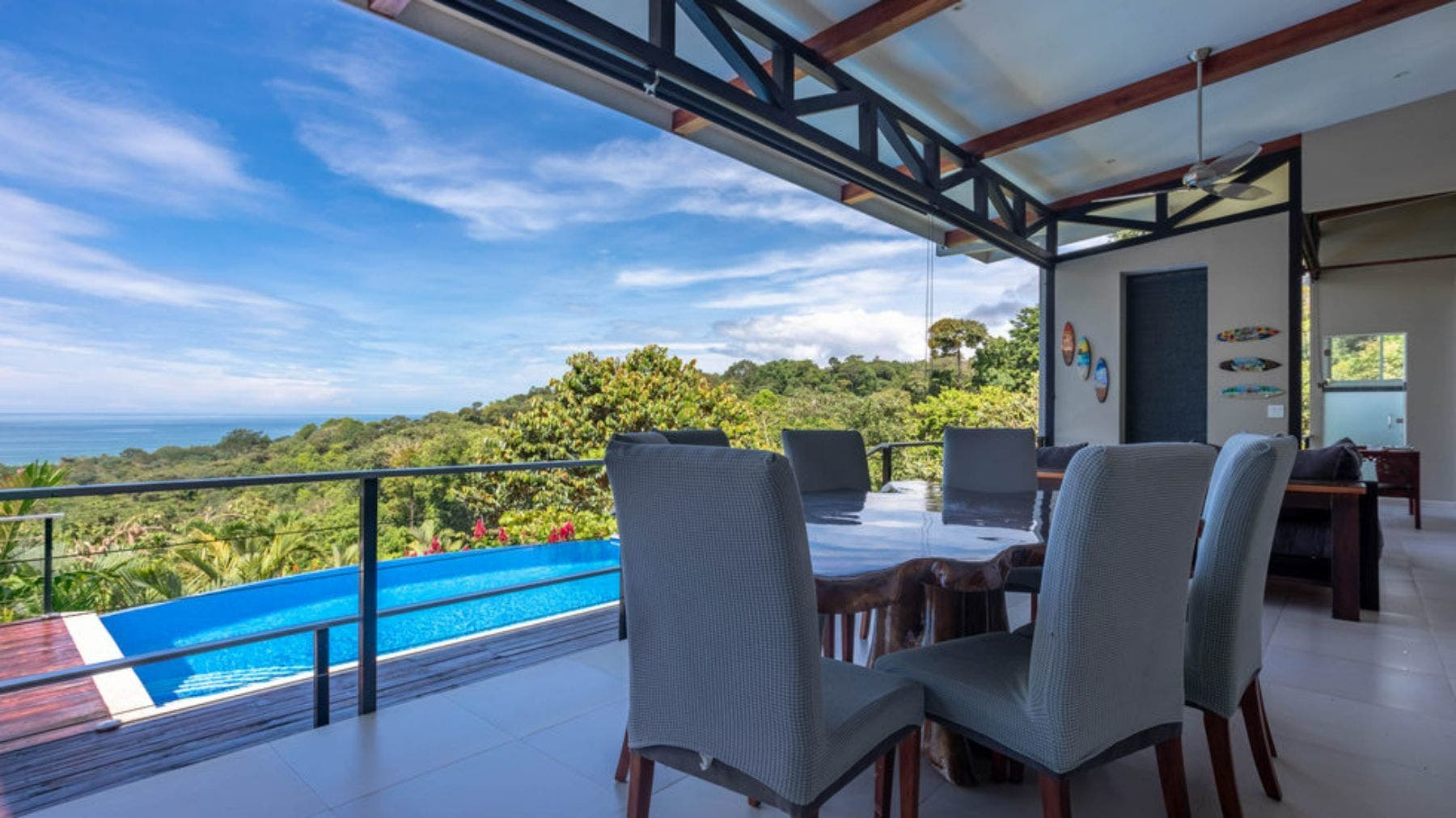 Luxury Four Bedroom Villa with Guest House — photo 14 of 19