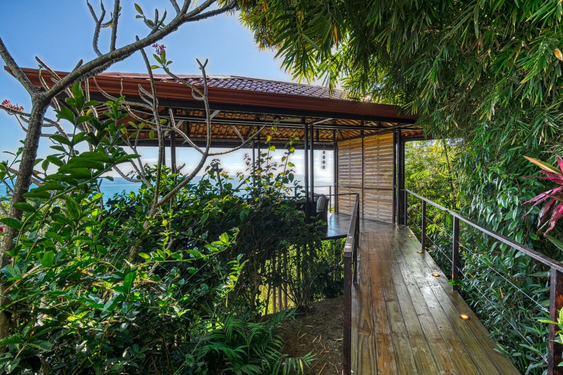 Modern Home in Ayacucho with Epic White Water Views — photo 15 of 17