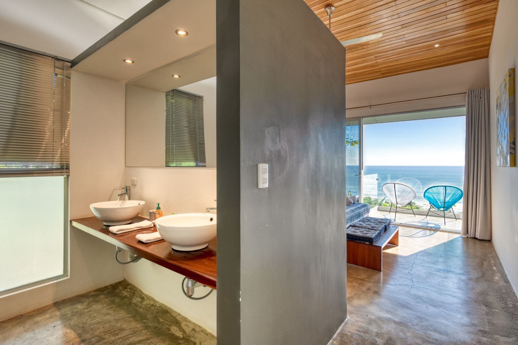 Modern Home in Ayacucho with Epic White Water Views — photo 12 of 17