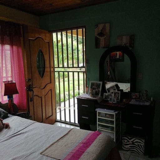 3 BR Mountain house, Minutes from town — photo 8 of 15