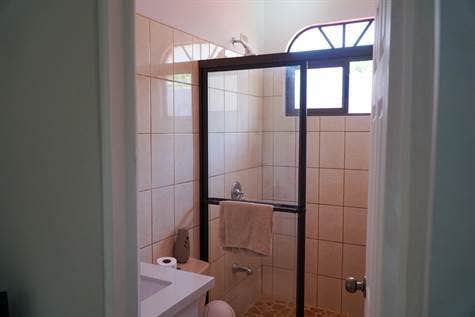 Beautiful 3br 2.5 bath House with Pool — foto 17 de 19