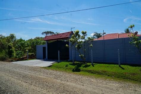 Beautiful 3br 2.5 bath House with Pool, San Isidro del General, San Isidro del General, Perez Zeledon, San Isidro De El General, Perez Zeledon, San Jose, Costa Rica 11901 Beautiful 3br 2.5 bath House with Pool, San Isidro del General, San Isidro del General, Perez Zeledon, San Isidro De El General, Perez Zeledon, San Jose, Costa Rica 11901