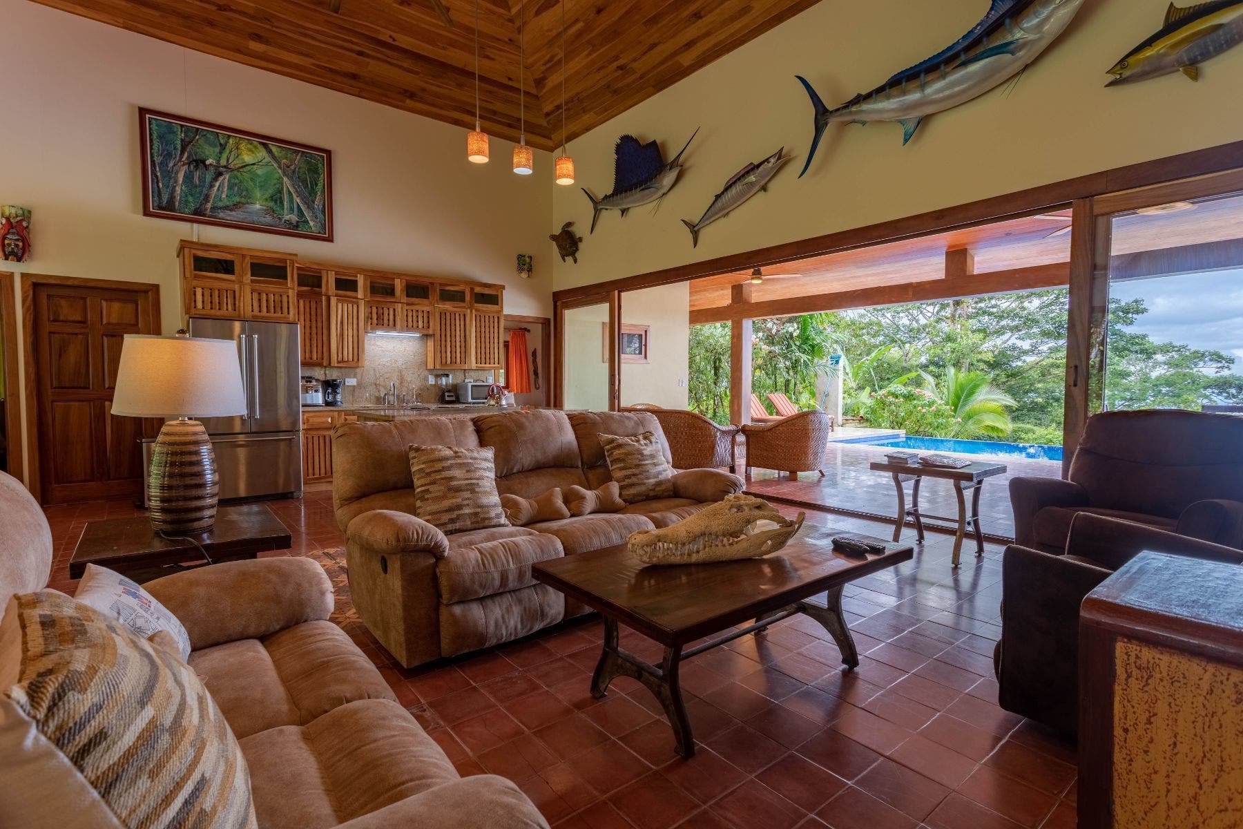 Wonderful Five Bedroom Ocean View Home in Escaleras — photo 16 of 19