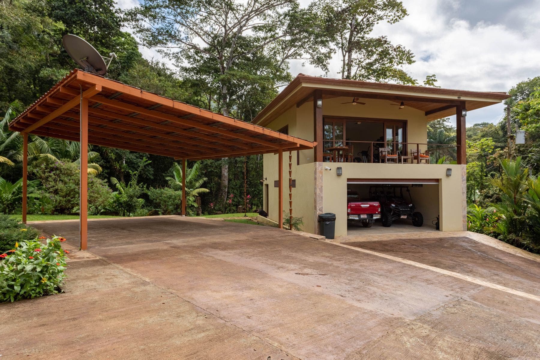 Wonderful Five Bedroom Ocean View Home in Escaleras — photo 12 of 19