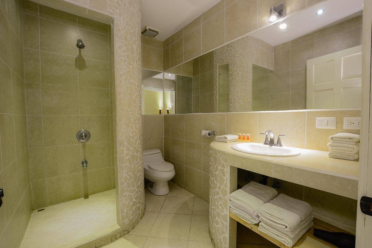 Chalet City Boutique Hotel. — photo 5 of 19
