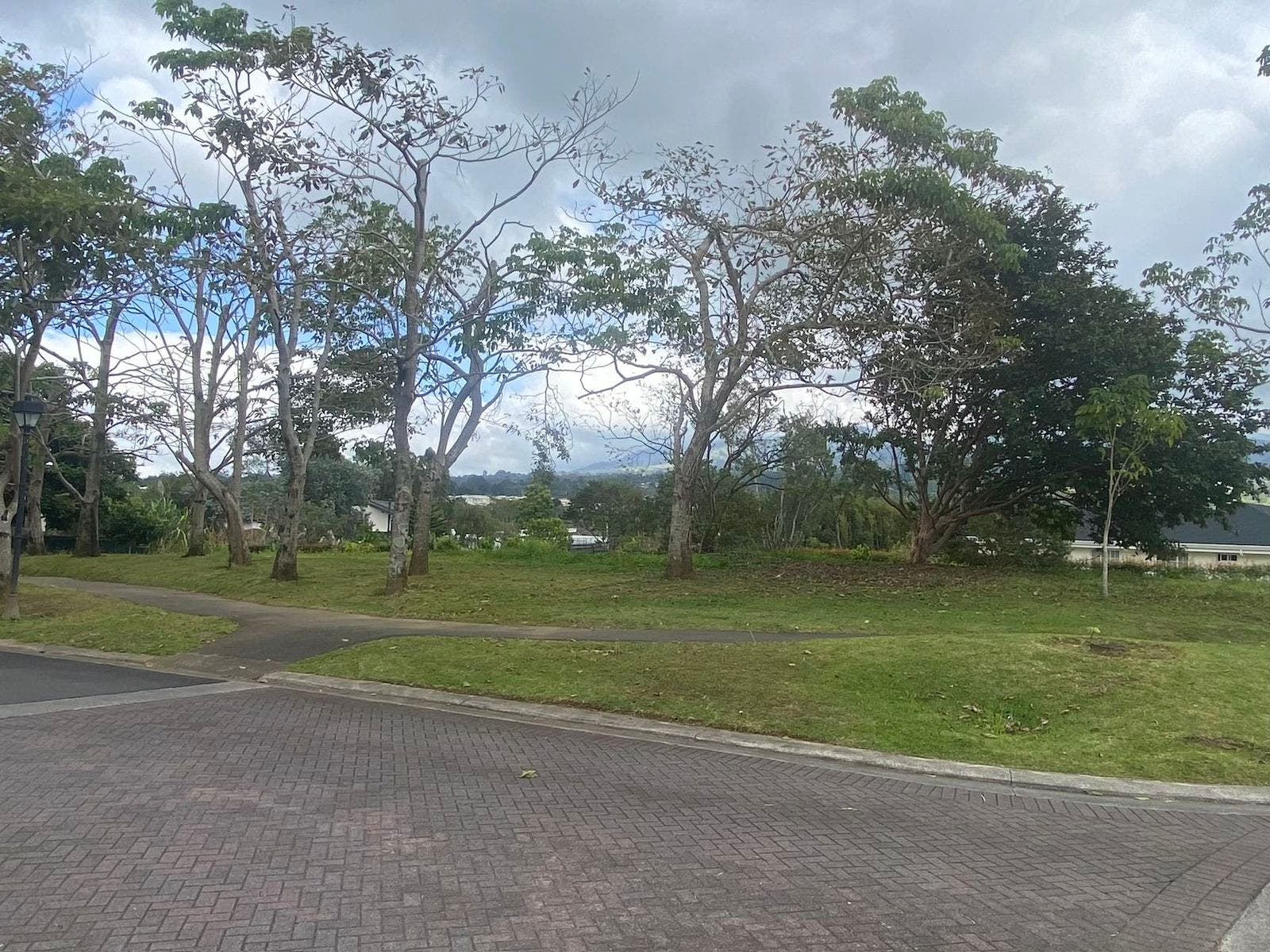 Monteran Residential Lot for Sale — photo 4 of 14