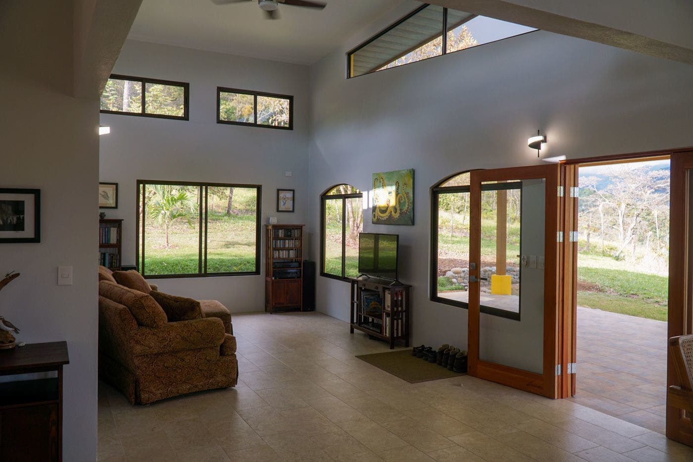 Modern New River View House on 6 Acres — photo 13 of 19