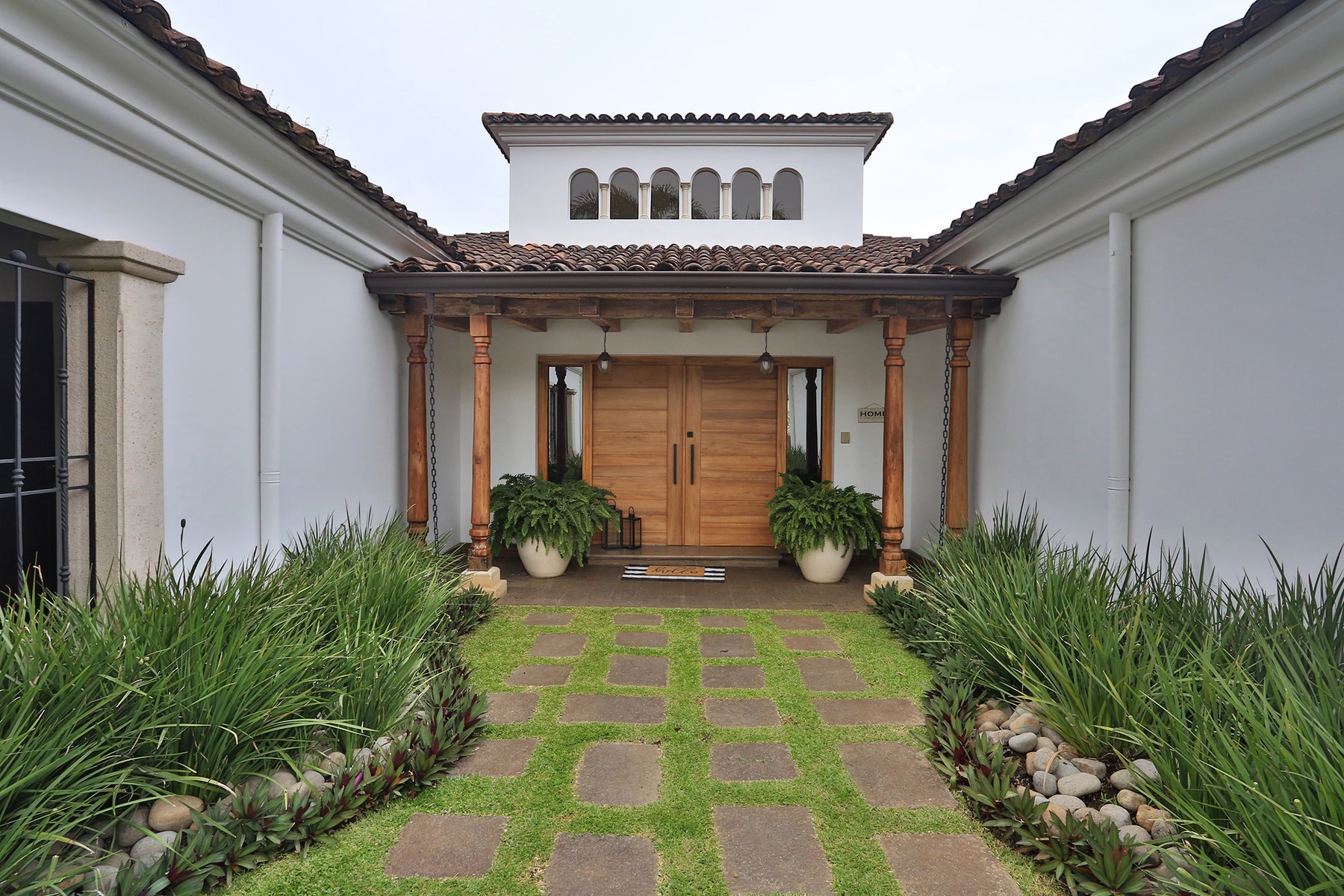 Hacienda Real Single Level Family Home — photo 3 of 19