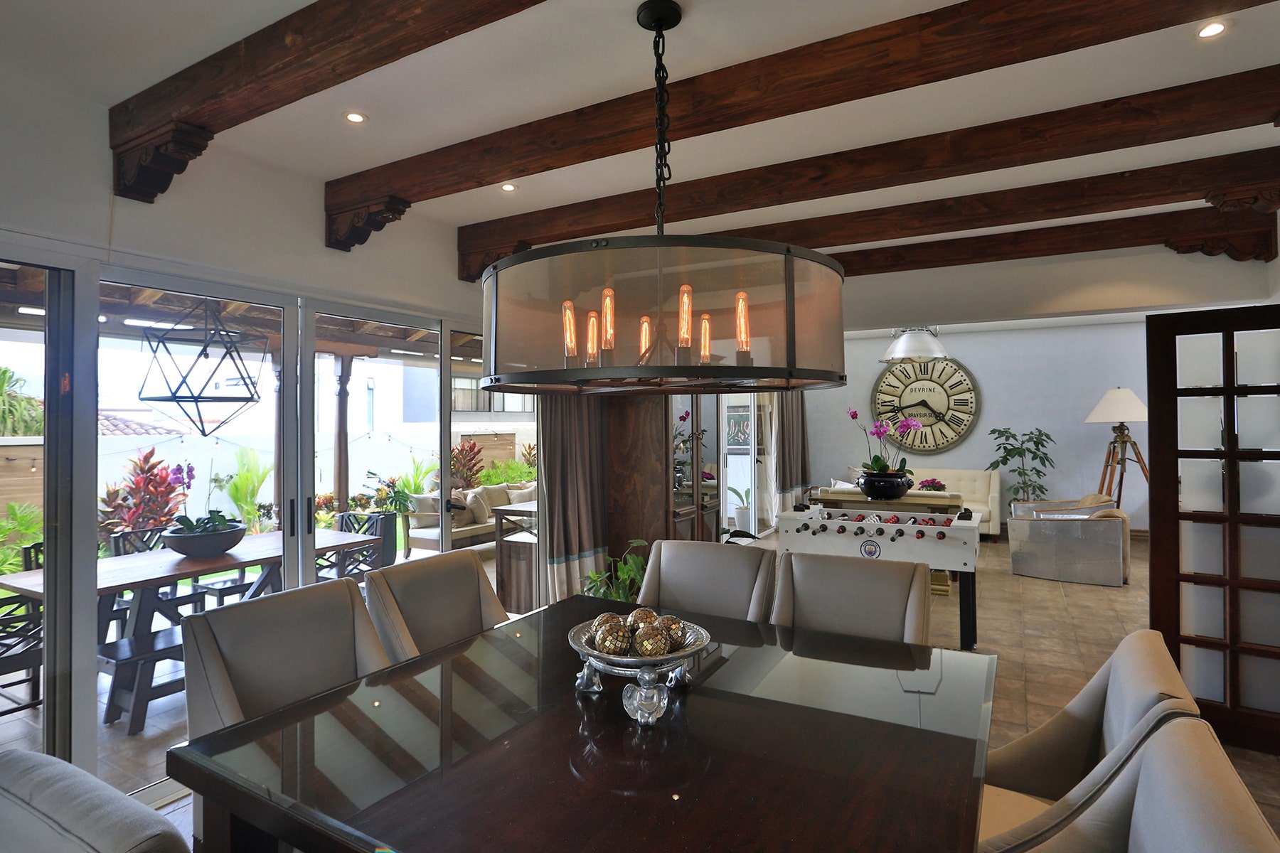 Hacienda Real Single Level Family Home — photo 9 of 19