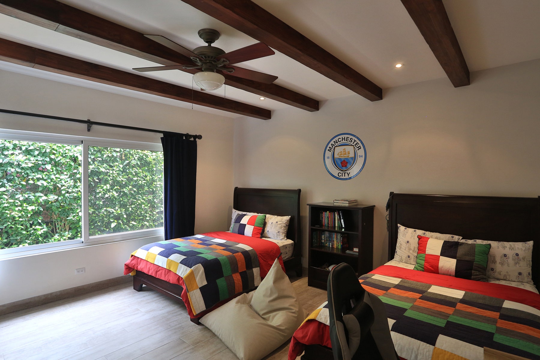 Hacienda Real Single Level Family Home — photo 17 of 19