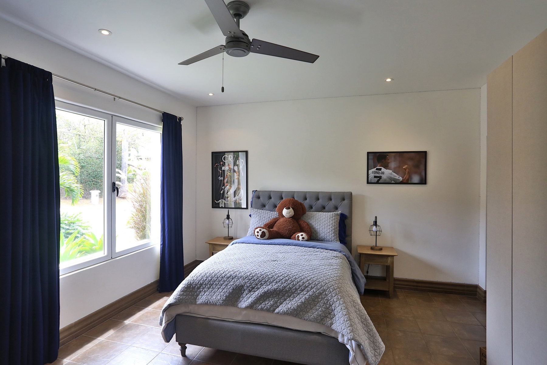 Hacienda Real Single Level Family Home — photo 18 of 19