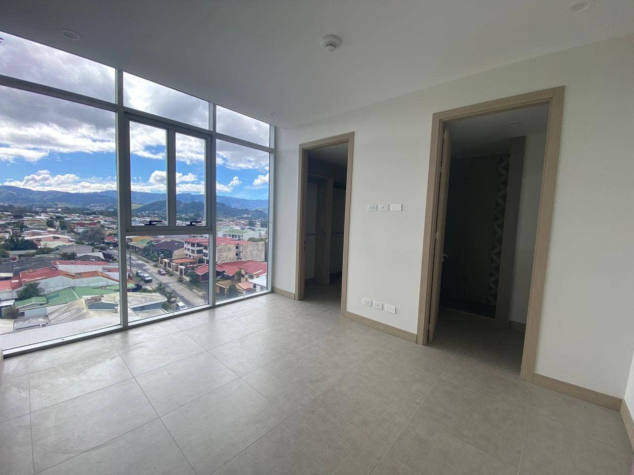 Torre Las Loras — photo 17 of 19