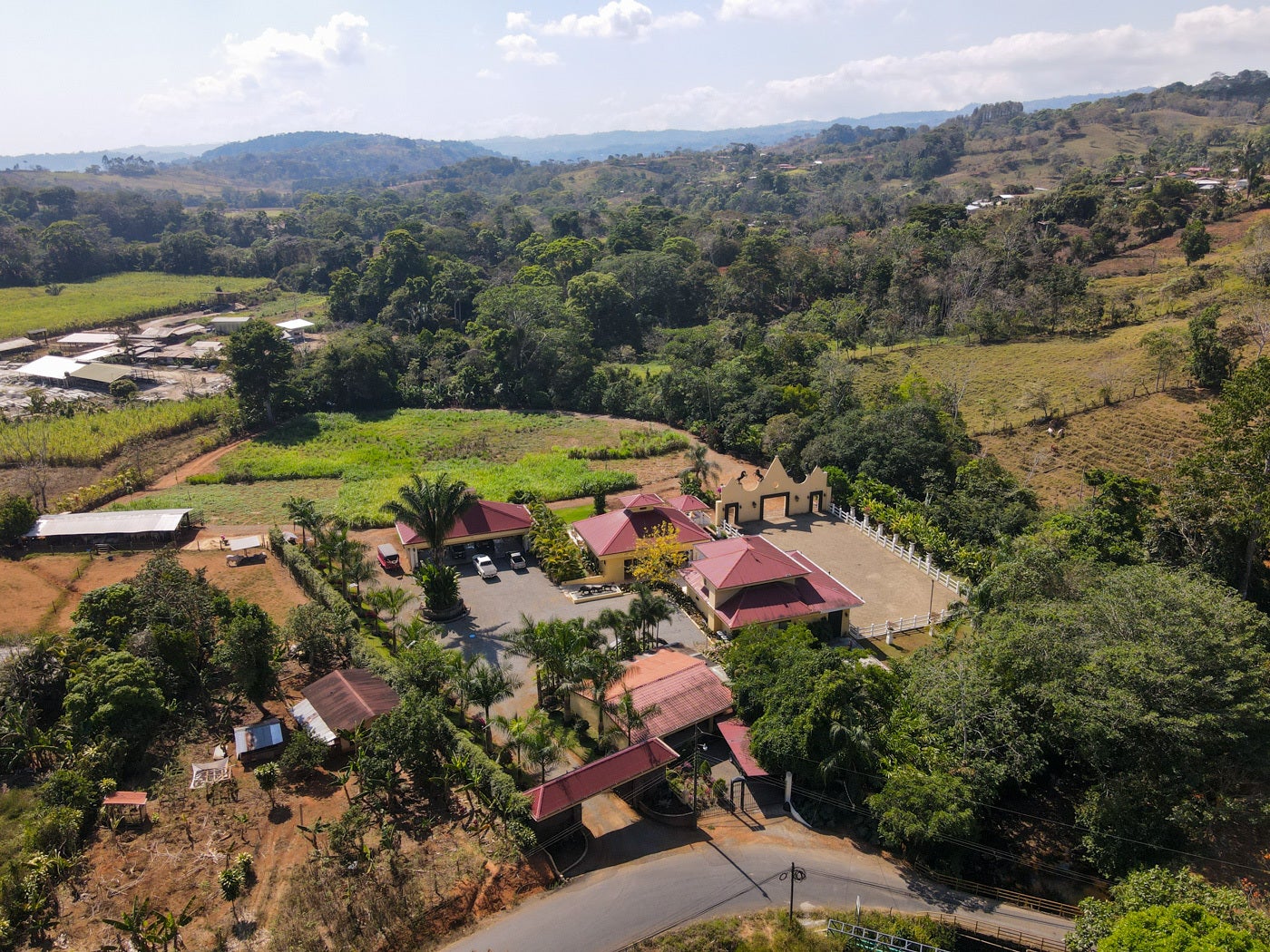 Beautiful More than Four Acre Quinta with 7BR House — photo 4 of 19