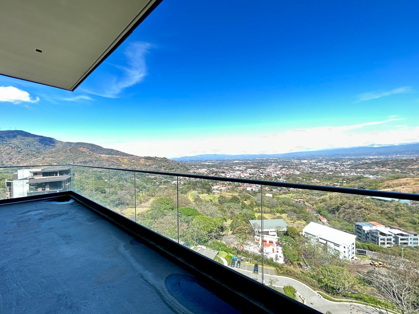Solaris Great Views Deluxe Condo, #703 — photo 9 of 19