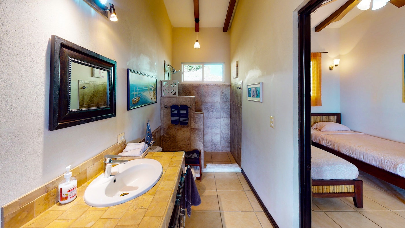 Ocean View Family Home — photo 10 of 18