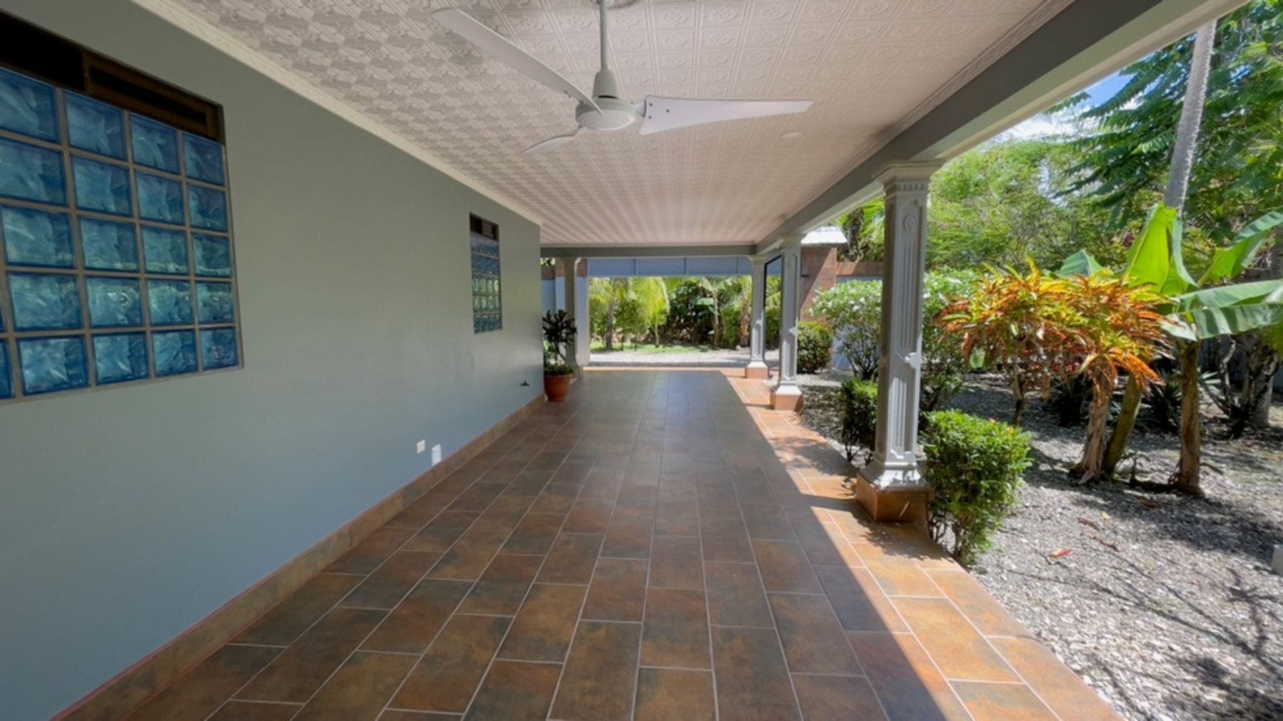 Two bedroom Home Walking Distance to the Beach — photo 10 of 19