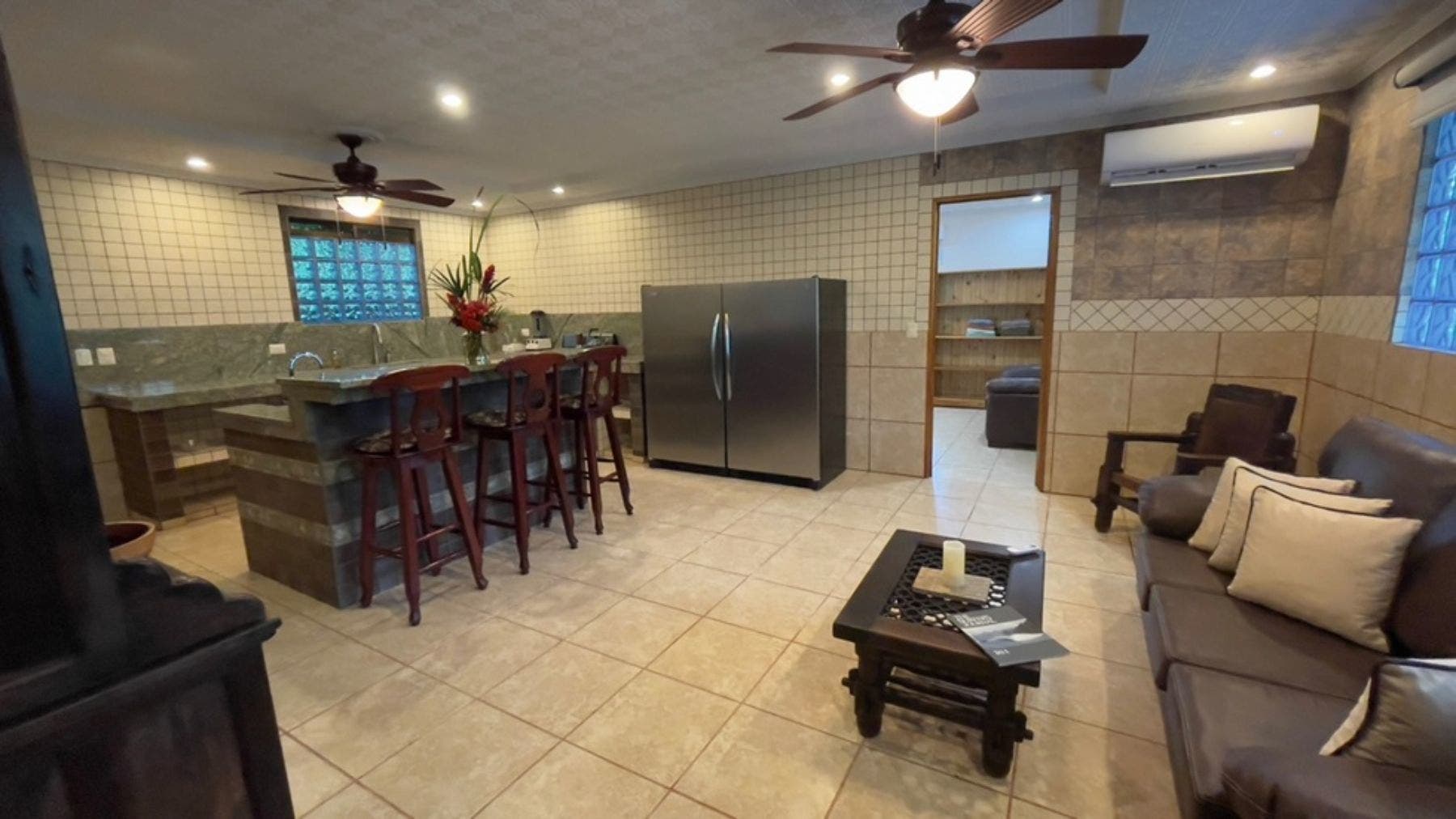 Two bedroom Home Walking Distance to the Beach — photo 5 of 19