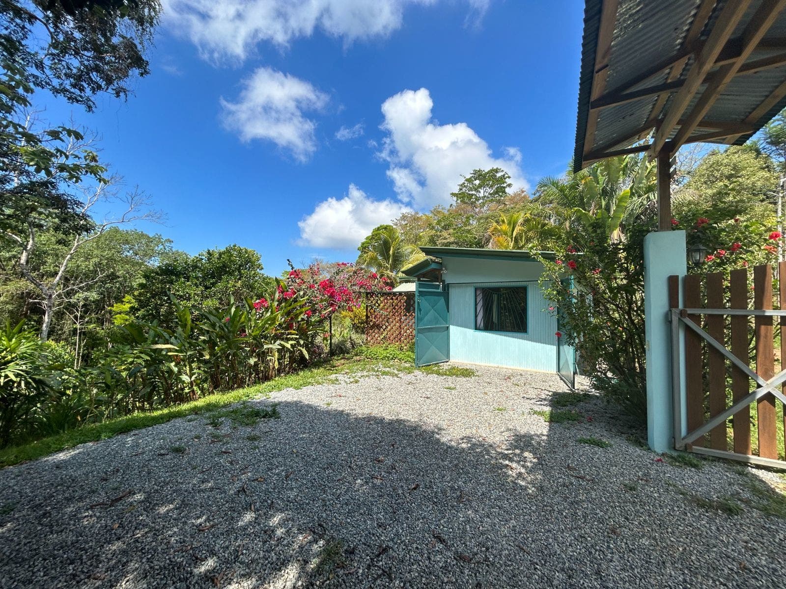 Warm and Welcoming Home La Luna in Platanillo — photo 3 of 19