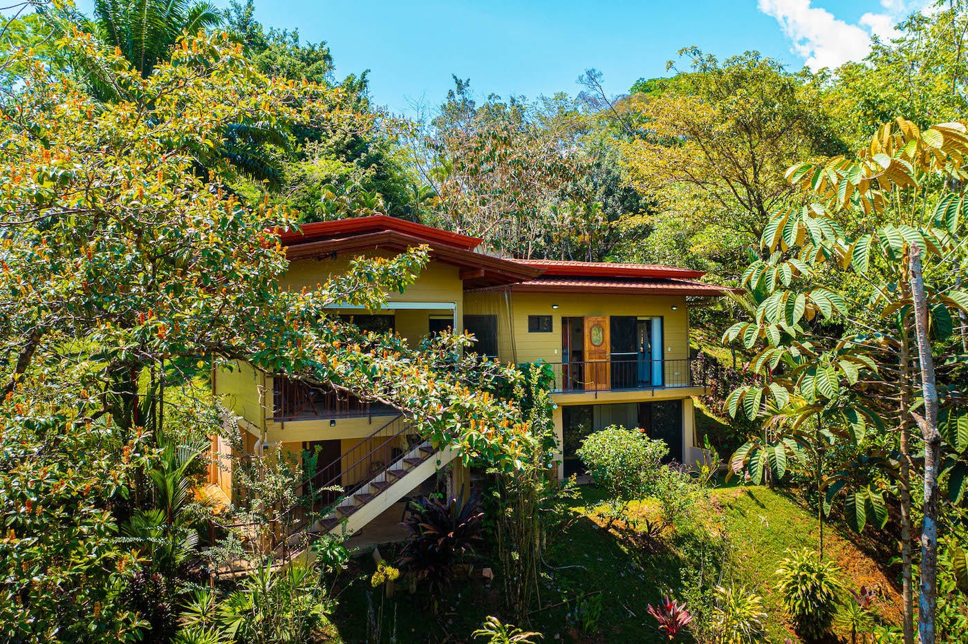 Multi bedroom house in the peaceful town of Ojochal, Ojochal, Puerto Cortés, Osa, Puntarenas, Costa Rica 60501