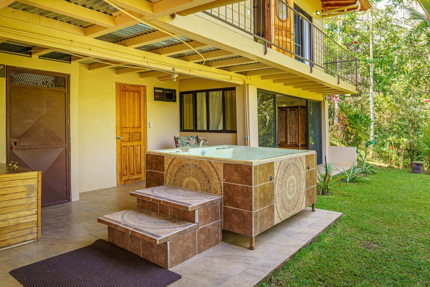 Multi bedroom house in the peaceful town of Ojochal, Ojochal, Puerto Cortés, Osa, Puntarenas, Costa Rica 60501 — photo 4 of 5