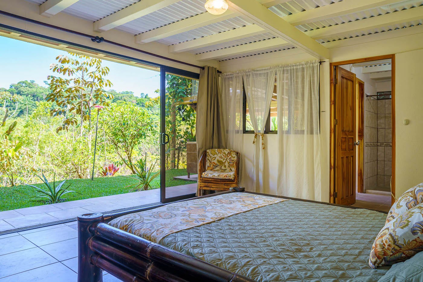 Multi bedroom house in the peaceful town of Ojochal — photo 8 of 14
