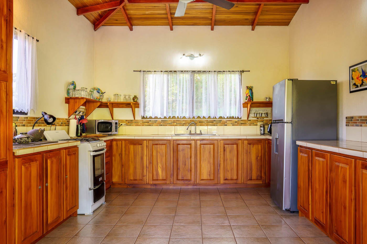 Multi bedroom house in the peaceful town of Ojochal, Ojochal, Puerto Cortés, Osa, Puntarenas, Costa Rica 60501 — photo 5 of 5