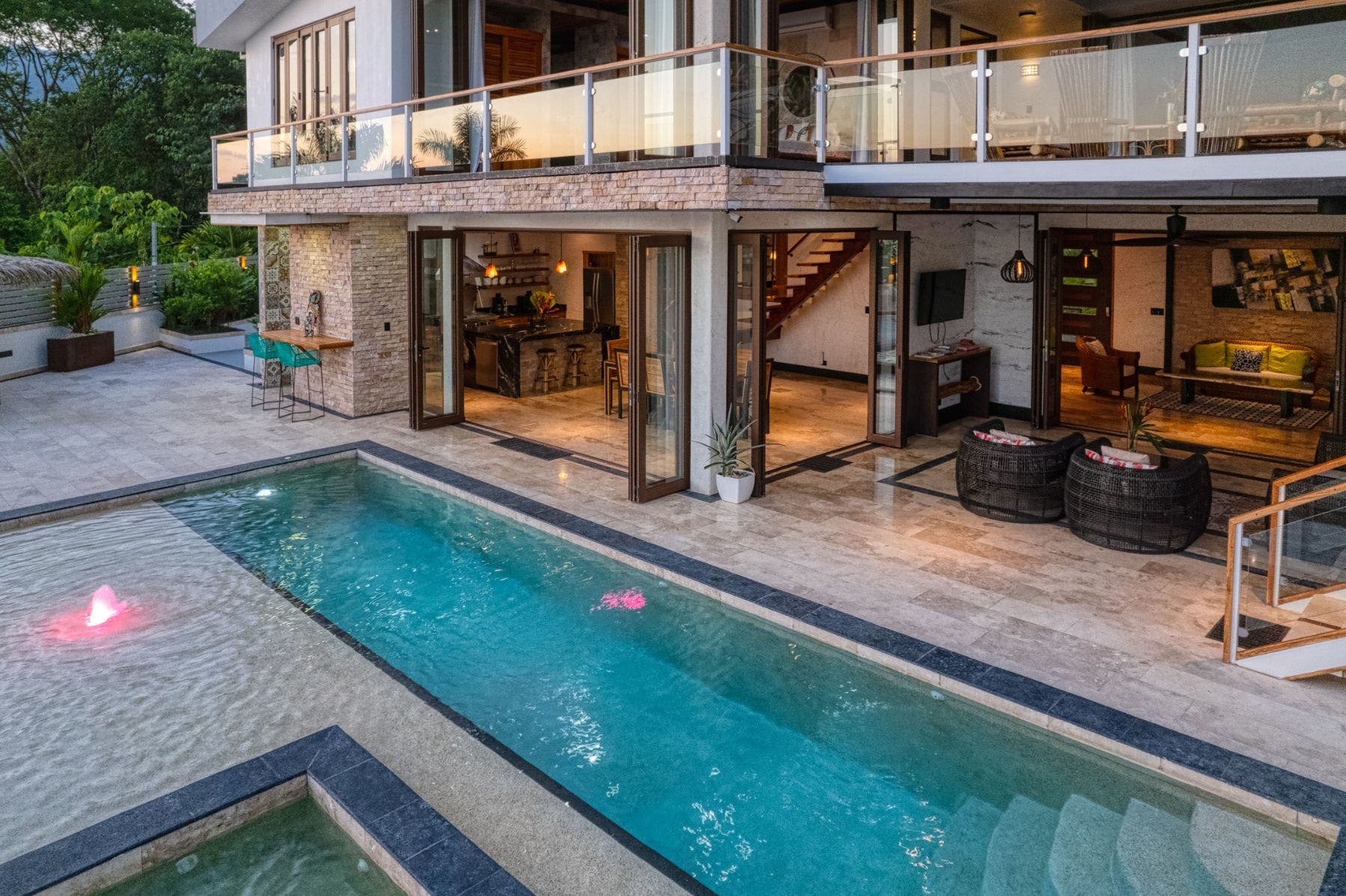 Carabao Luxury Villa — photo 2 of 19