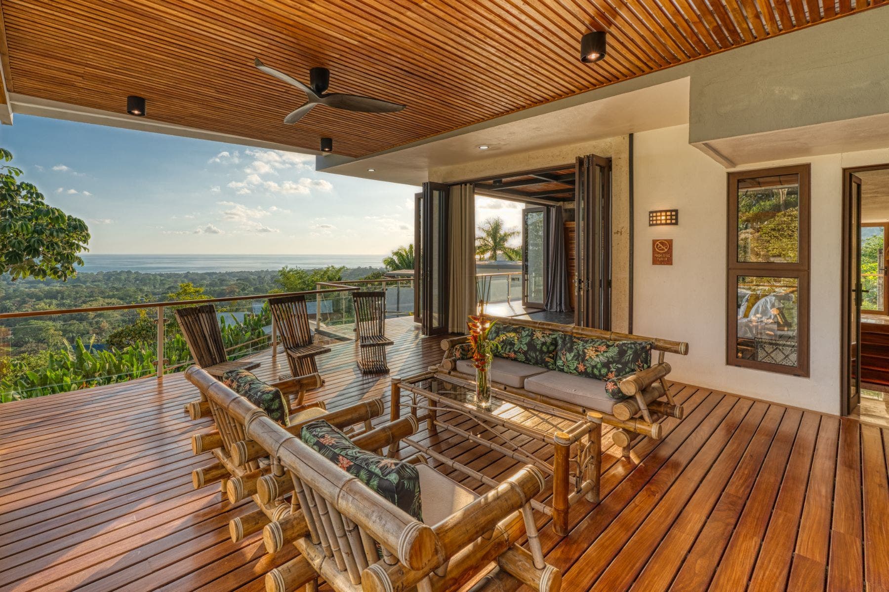 Carabao Luxury Villa — photo 10 of 19